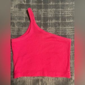 H&M tops •Minimum use • All sizes S, 2nd picture is more of a crop top.